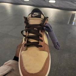 Nike Dunks 