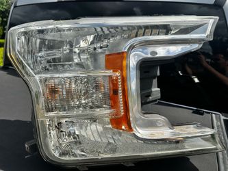 Ford F150 Passenger Halogen Headlight