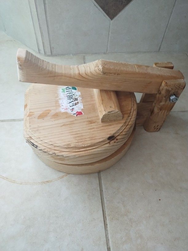 Tortillas Maker. Wood