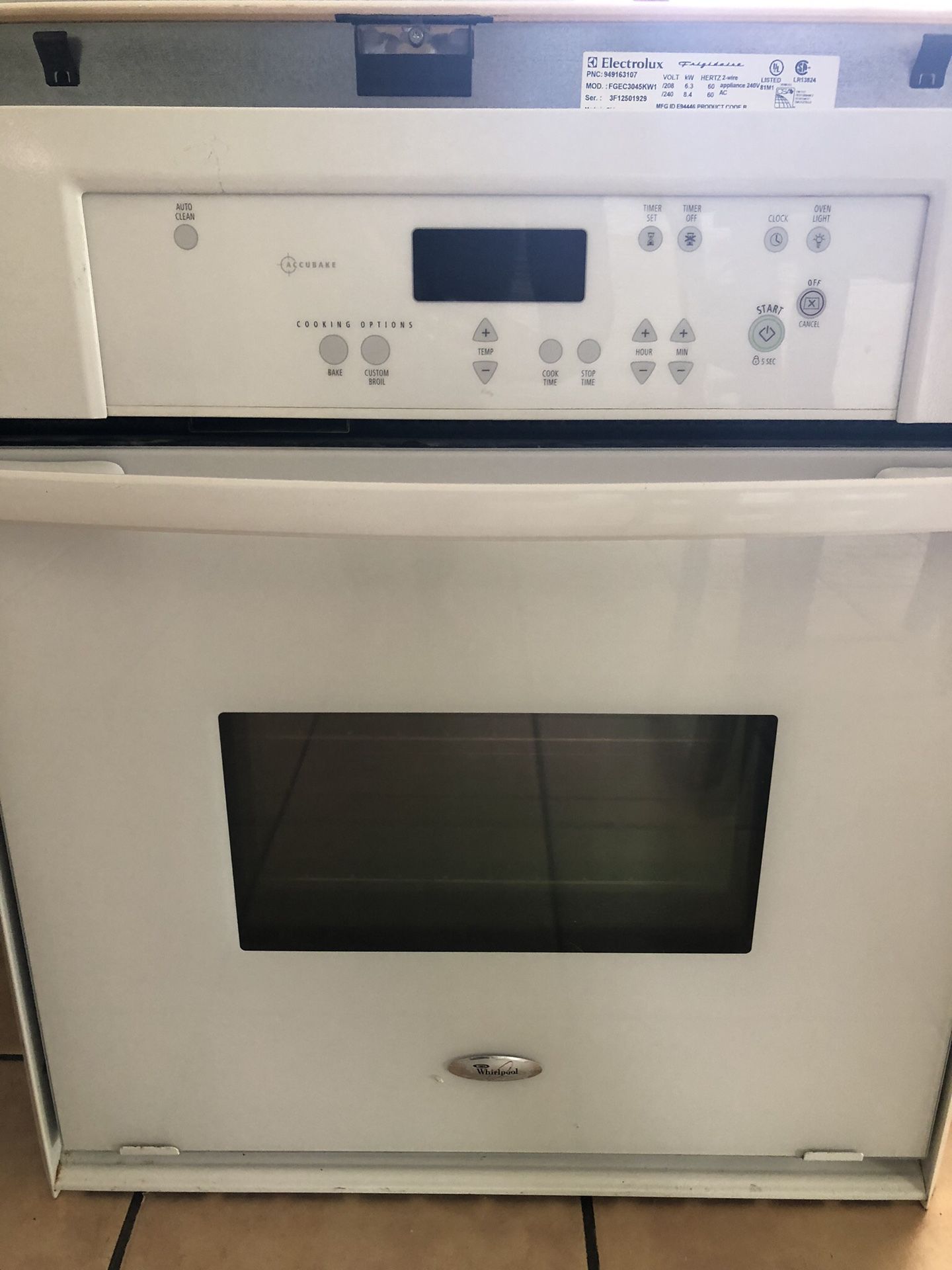 27” White Oven and 30” Cooktop
