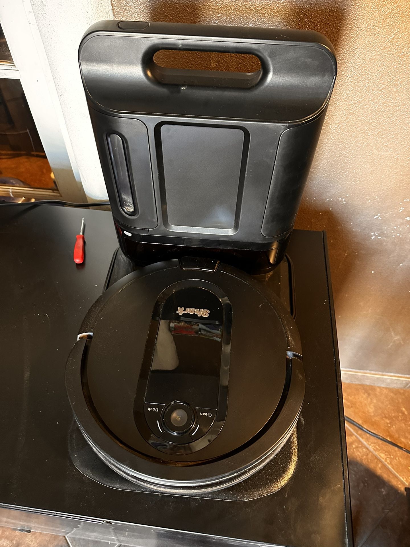 Shark Robot Vacuum Cleaner