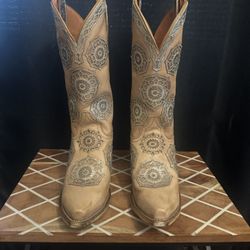 Cowgirl Boots By Dan Post