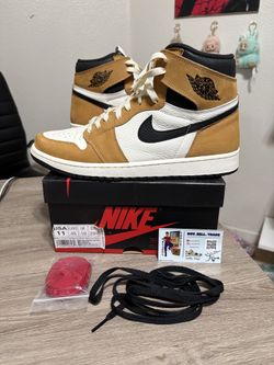 Size 11 - CLEAN Air Jordan 1 Retro High OG Rookie of the Year 2018