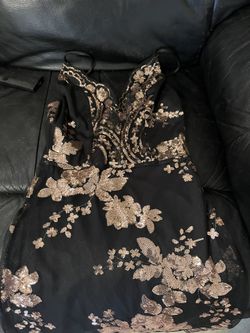 Small Woman’s Dress Evening Prom