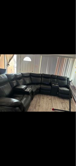 Sectional couch