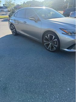20 inch Lexus rims with wheels and tires