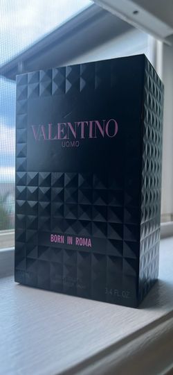 Valentino Born in Roma Cologne