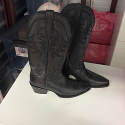Tecova boots Women’s 9.5