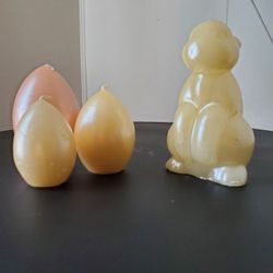 3 Eggs and  A Bunny Candles 