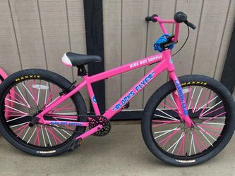 SE Blocks Flyer (26 Inch)