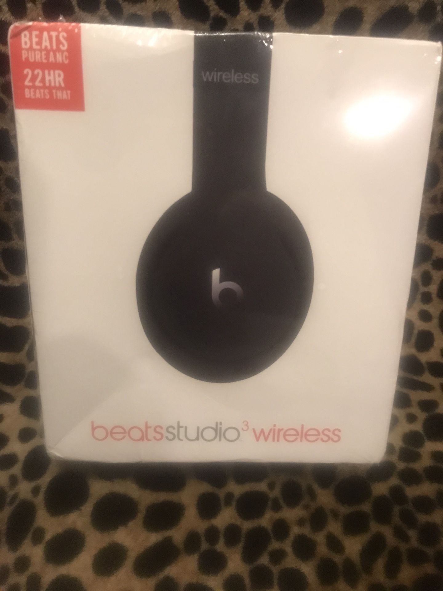 Beats Studio 3 wireless unused