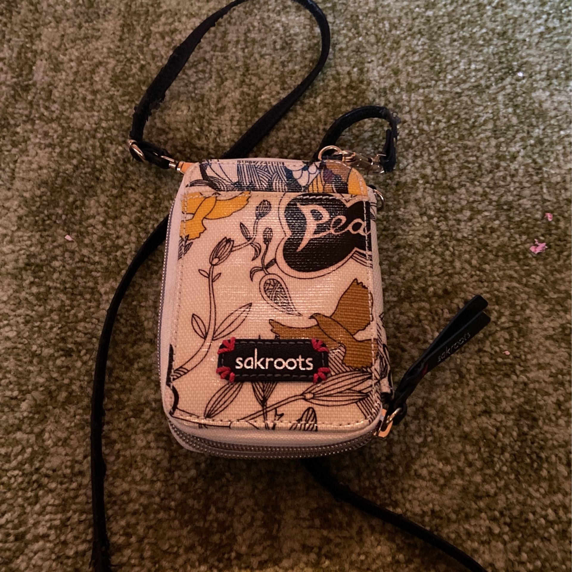 Never Used SAK roots Crossbody Purse /wallet