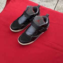 Jordan shoes Size ( 6 )