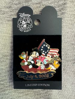 Disney Pins Disneyland July 4 2005 Fab Five Crossing the Delaware Surprise LE