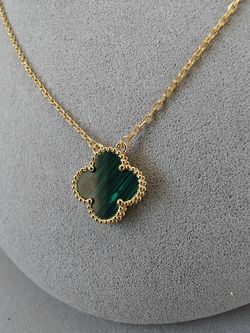 VCA Clover Green Necklace 