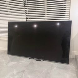 LG FLAT SCREEN 86’