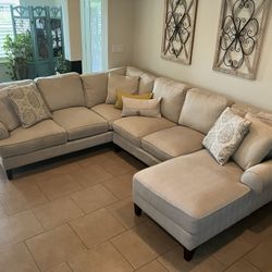 Sectional Sofa