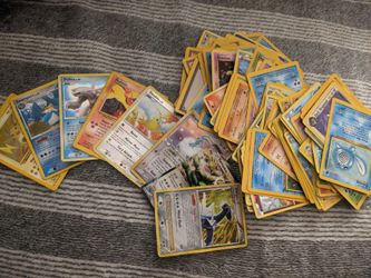 101 count- Mixed old valuable Pokemon cards.