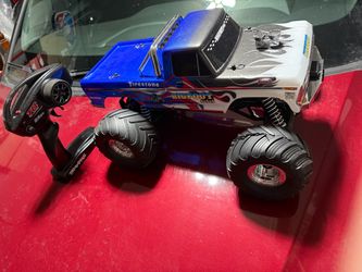 Remote control truck