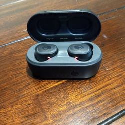 Wireless Earbuds Bye Skullcandy