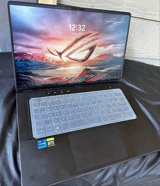 ASUS ROG Zephyrus M16