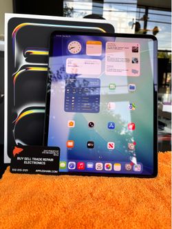 iPad Pro 13” M4 Chip 256GB Wi-Fi + Cellular! 90 Day Warranty! We offer financing.