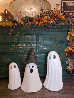 3 Large Ghosts with Paper Mache Witch Hat