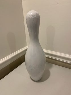 Wooden bowling pin