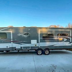 2016 Open Range Roamer 36 Foot Camper