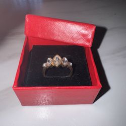 Elegant Gold-Tone Marquise Cut Ring with Sparkling Accents - Size 8 (Pre-Loved)