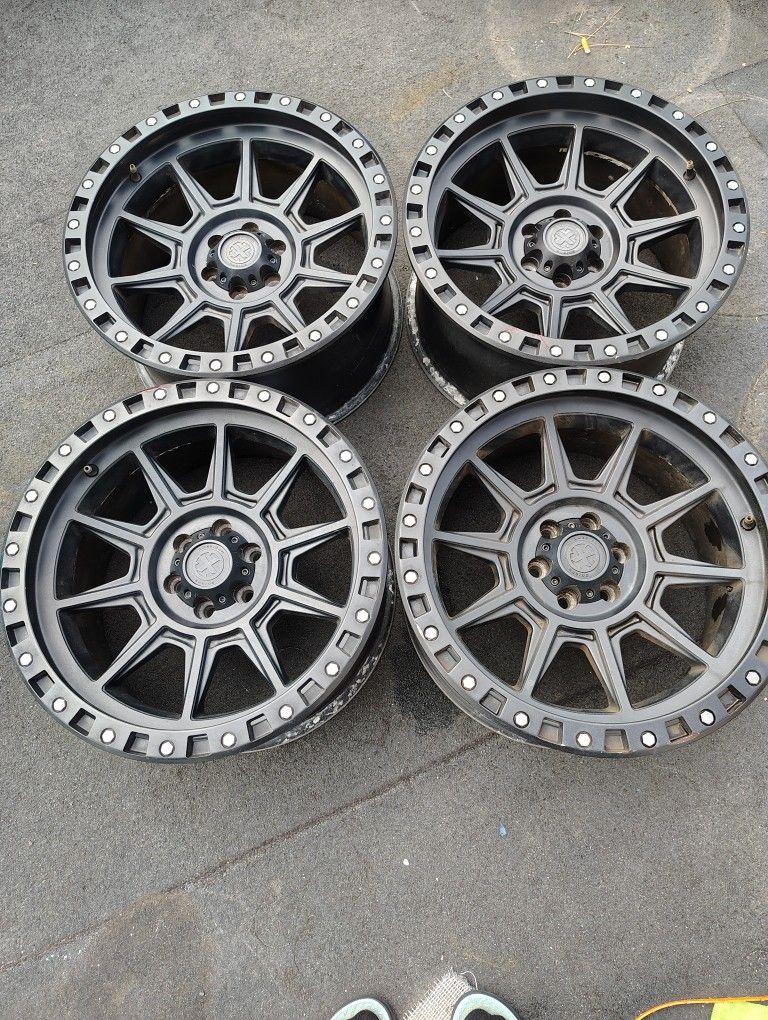 American Racing Rims 18in 6 Lug