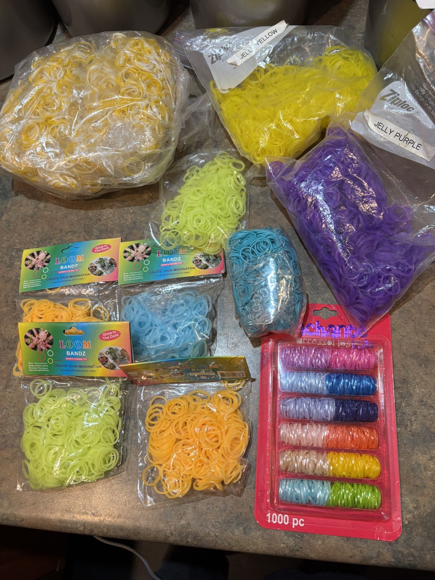A bunch of Loom Bandz