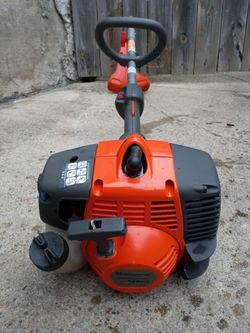 Husqvarna 128CD 17" Inch Curved Shaft Attachment Capable String Trimmer