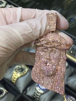 Jesus piece vvs2