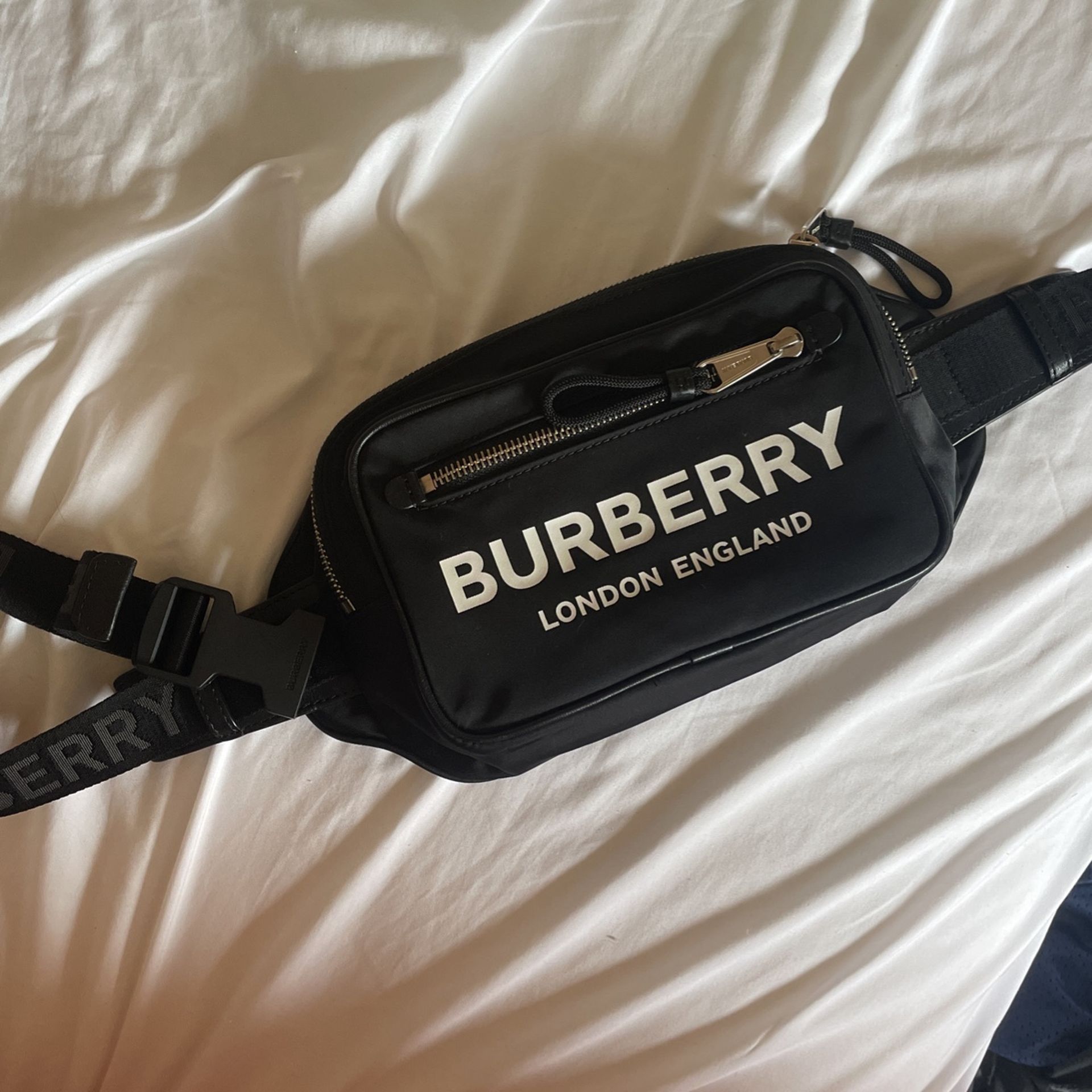 Burberry Bag 