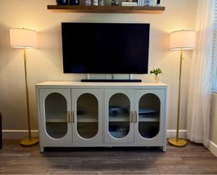 Off-White Fluted Glass 4-Door Cabinet / TV Console – Gold Hardware