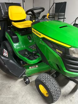 John Deere S140 Mower w/ Baggage System