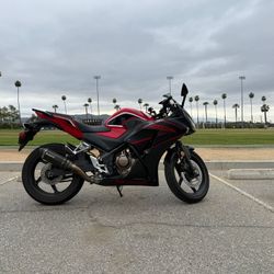 2019 Honda cbr 300r