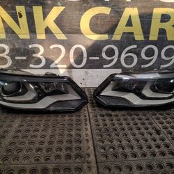Volkswagen Tiguan Headlight LED Xenon Right good Condition 2012 -2017