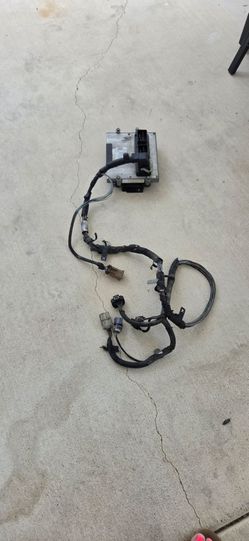 Transmission harness with ECM box