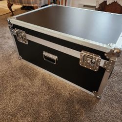 36x26x16.5 Inch Brand New Storage Utilty Travel Trunk With Wheels