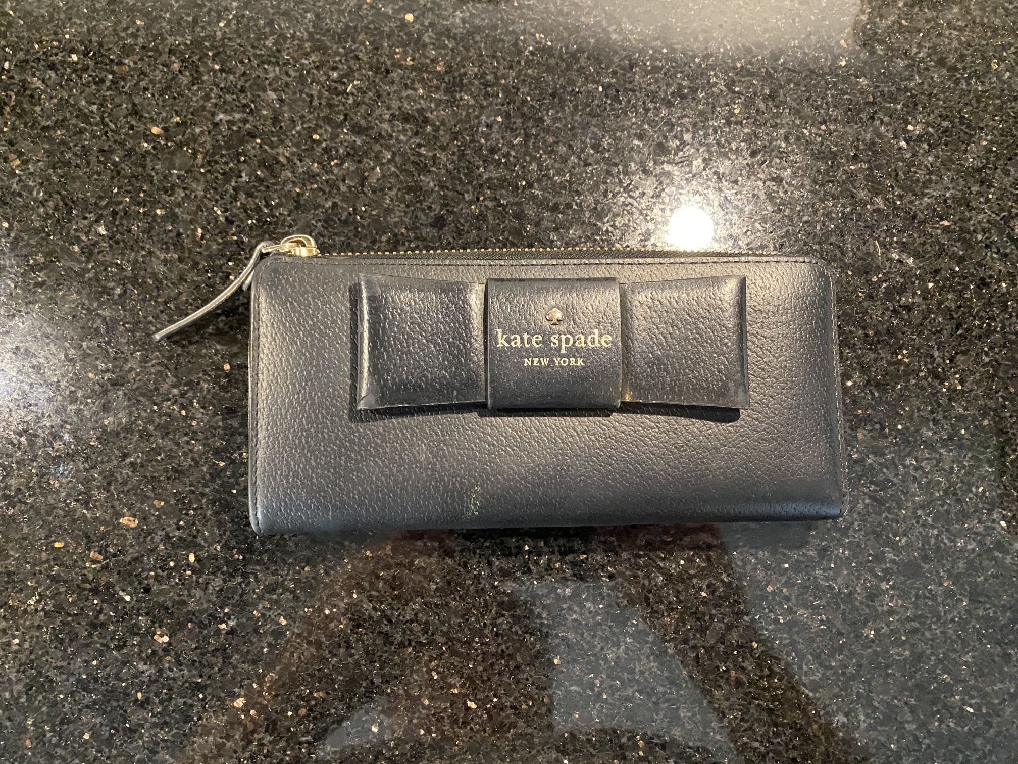 Kate Spade Robinson St. Black Bow Wallet 3.5”x7.5”