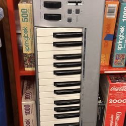M Audio Midi Keyboard