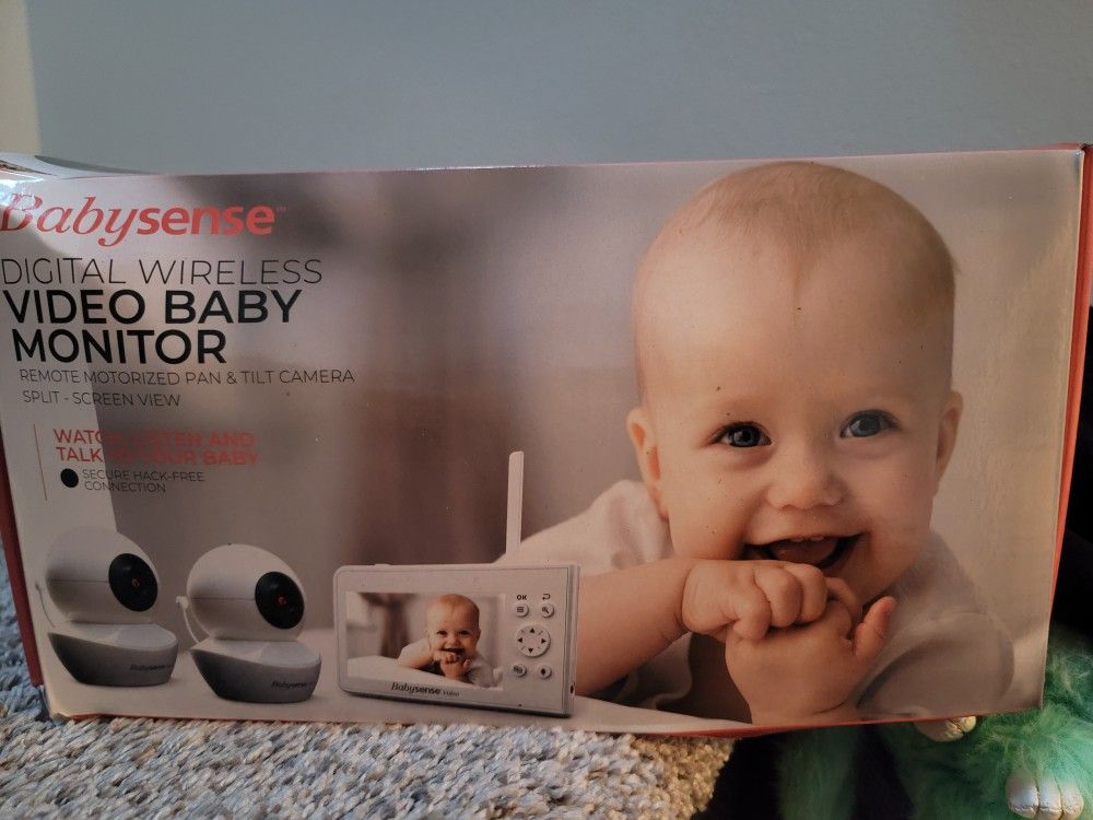 Babysense V43 Split Screen Video Baby Monitor.