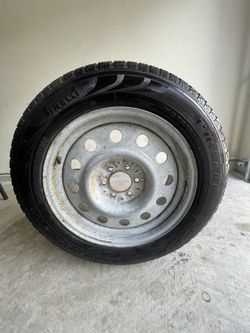 PIRELLI TIRE 275/55/20 