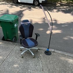Free Rolling Chair And Lamp