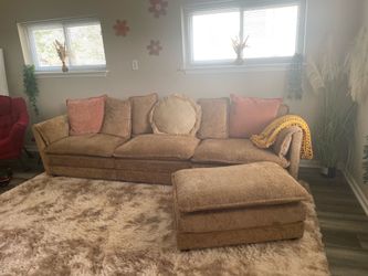 Couch w/ottoman