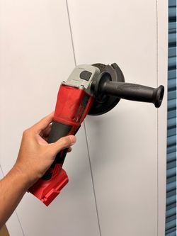 Milwaukee M18 4-1/2 inch to 5 inch Grinder