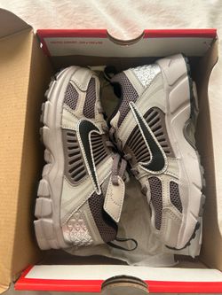 Nike Vomero 5 Kids size 13.5