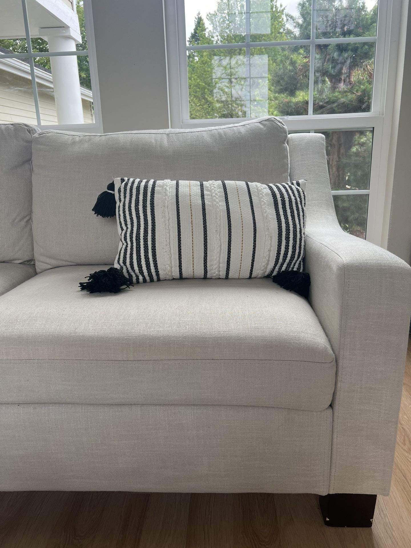 Modern Light Gray Loveseat | FREE DELIVERY